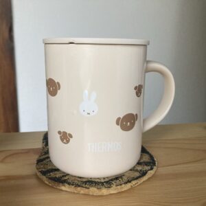 ミッフィーの絵柄のサーモスの保温マグカップ